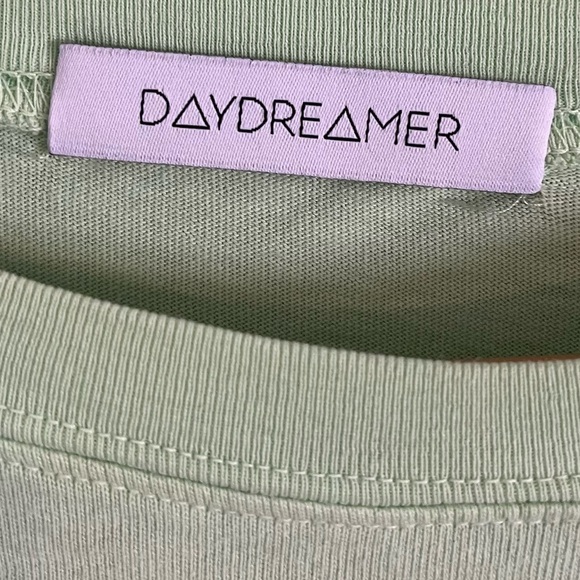 DAYDREAMER x REVOLVE Def Leppard Crop Long Sleeve Tee - Picture 6 of 8